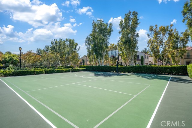 63 Splendor, Irvine CA: https://media.crmls.org/medias/c60f8d1f-084c-4507-89a6-cd012a3c2809.jpg