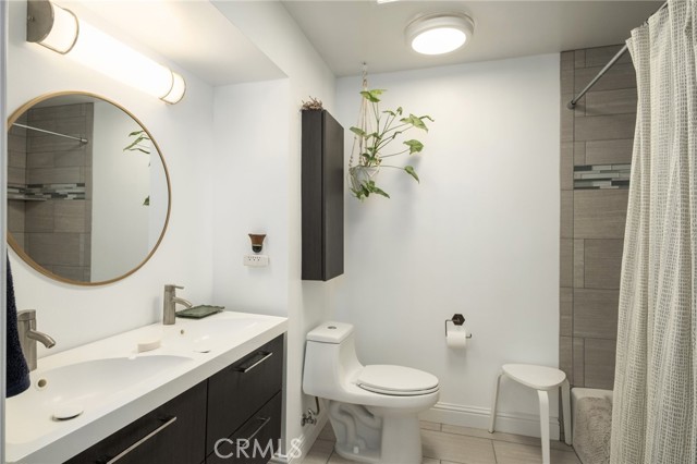 Detail Gallery Image 26 of 39 For 1264 W Celeste, Fresno,  CA 93711 - 4 Beds | 3 Baths