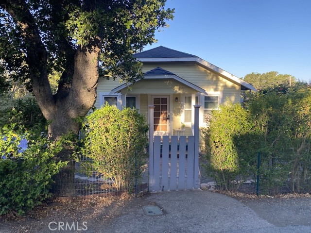 Detail Gallery Image 1 of 9 For 2501 Wilcombe Dr, Cambria,  CA 93428 - 4 Beds | 3/1 Baths
