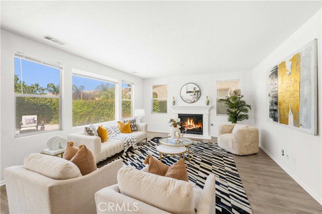 2756 E Wickford Street, Ontario CA: https://media.crmls.org/medias/c61067b2-07bb-4bd5-97c5-a4b4ad738fc6.jpg