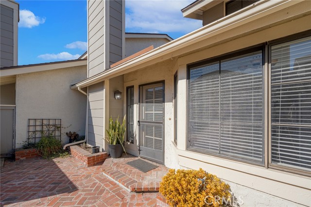 Detail Gallery Image 3 of 29 For 1700 W Cerritos Ave #229,  Anaheim,  CA 92804 - 3 Beds | 2/1 Baths