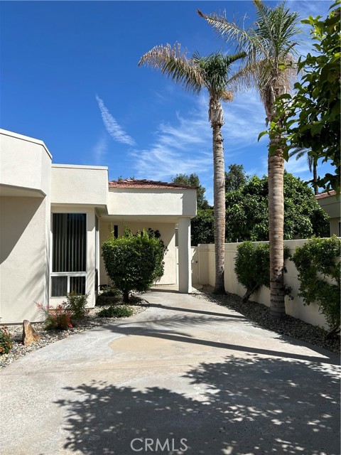 44980 Olympic Court, Indian Wells CA: https://media.crmls.org/medias/c610a4f1-140f-4818-9e57-0ed2a78627b2.jpg