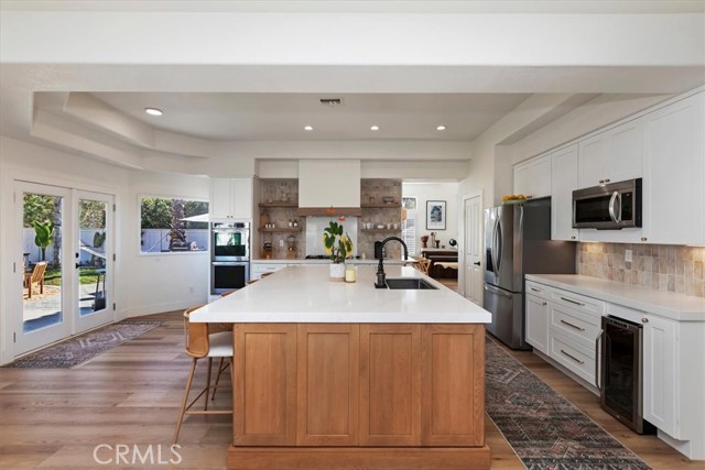 Detail Gallery Image 26 of 53 For 410 De Anza Ct, Oceanside,  CA 92057 - 5 Beds | 3 Baths