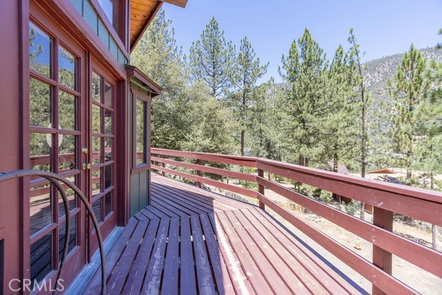 15529 San Moritz Drive, Pine Mountain Club CA: https://media.crmls.org/medias/c611369d-2156-4962-992e-d90cc0713f65.jpg