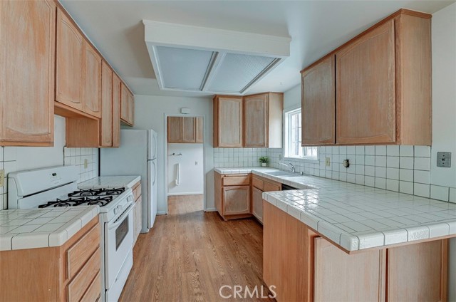 Detail Gallery Image 6 of 27 For 7556 Cody Dr, Stanton,  CA 90680 - 3 Beds | 2 Baths