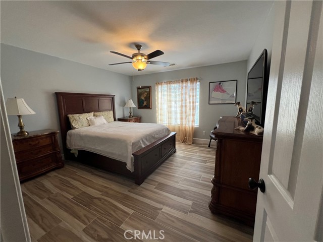 Detail Gallery Image 18 of 33 For 4900 Summerbreeze, Palmdale,  CA 93552 - 5 Beds | 4 Baths