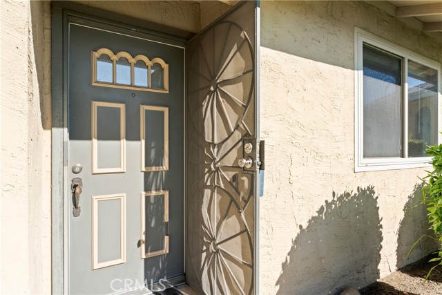 Detail Gallery Image 3 of 37 For 1068 Occidental Cir, Redlands,  CA 92374 - 3 Beds | 2 Baths