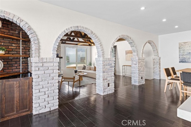 Detail Gallery Image 18 of 74 For 2950 N Lincoln St, Burbank,  CA 91504 - 3 Beds | 2 Baths