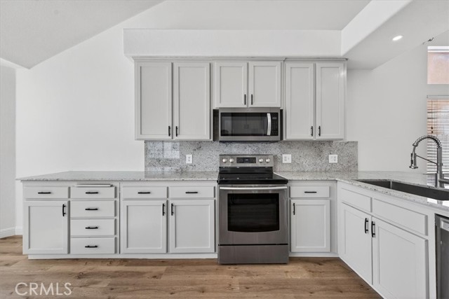 Detail Gallery Image 9 of 23 For 10291 N Whitney, Fresno,  CA 93730 - 4 Beds | 2 Baths