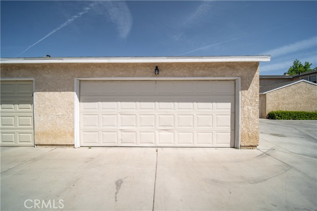 Detail Gallery Image 43 of 55 For 43611 Park Ave, Lancaster,  CA 93534 - 3 Beds | 2 Baths