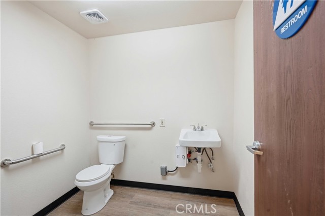  Commercial for Sale in Palmdale, California