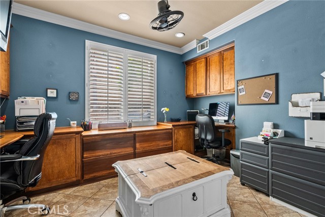 30463 Vineyard Lane, Castaic CA: https://media.crmls.org/medias/c615679c-b1d0-46bb-afa7-0d799d782480.jpg