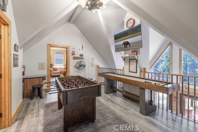 893 Silver Tip Drive, Big Bear CA: https://media.crmls.org/medias/c616f120-046c-4e00-adcf-d7c73edb2fc0.jpg