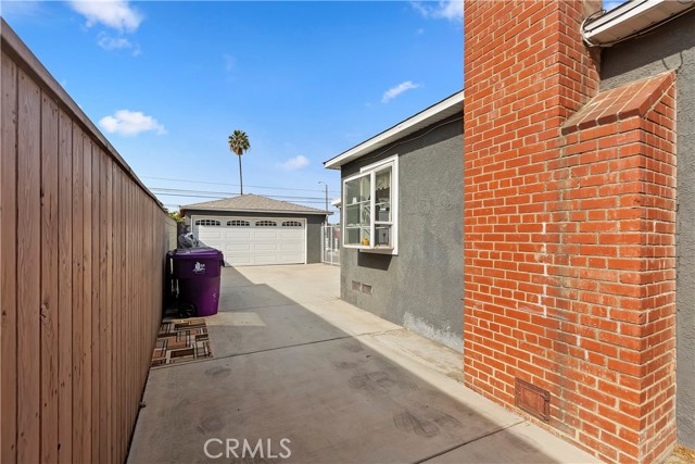 Rear Garage