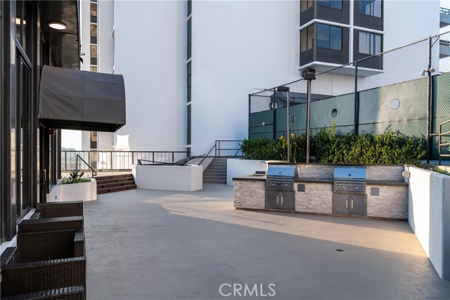 Detail Gallery Image 53 of 57 For 343 Pioneer Dr #504,  Glendale,  CA 91203 - 3 Beds | 2 Baths