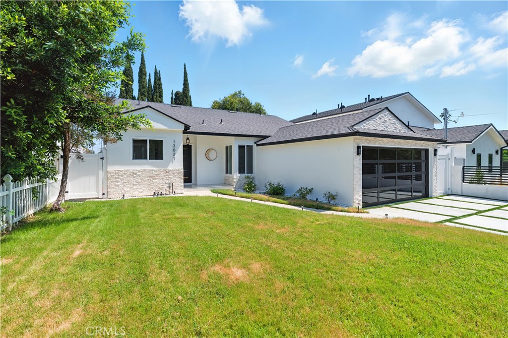 13021 Killion Street