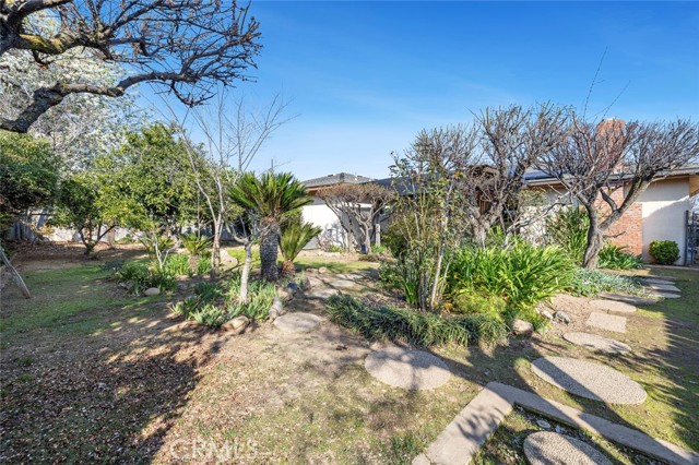 Detail Gallery Image 38 of 41 For 6647 N Anna St, Fresno,  CA 93710 - 3 Beds | 2 Baths