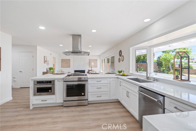 26982 Pueblonuevo Drive, Mission Viejo CA: https://media.crmls.org/medias/c618c2b2-4d55-422d-934e-05162a6dc09d.jpg