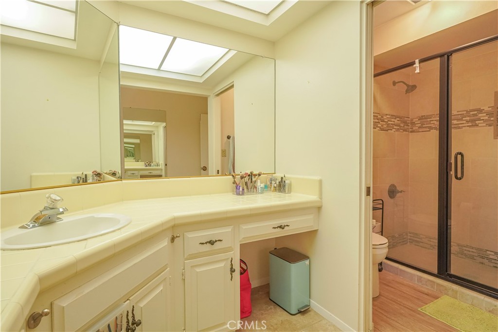 MLS #IV25233834 image #16