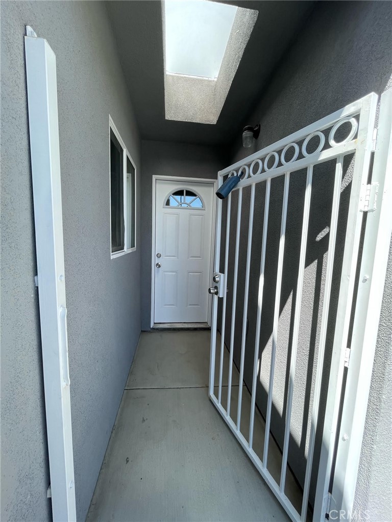 701 Hobart Street 1/2, Santa Ana, CA 92707