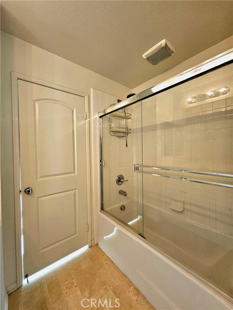 Detail Gallery Image 14 of 20 For 37 Bijou, Irvine,  CA 92618 - 3 Beds | 2/1 Baths