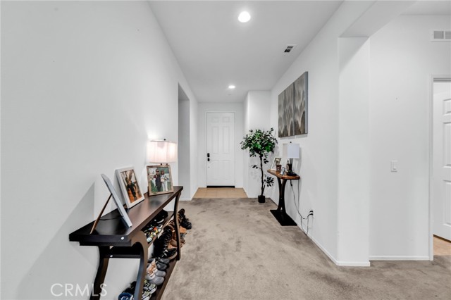 16252 Gibson Street, Victorville CA: https://media.crmls.org/medias/c61af994-17a9-4ec4-afa4-a568dbe2d3e2.jpg
