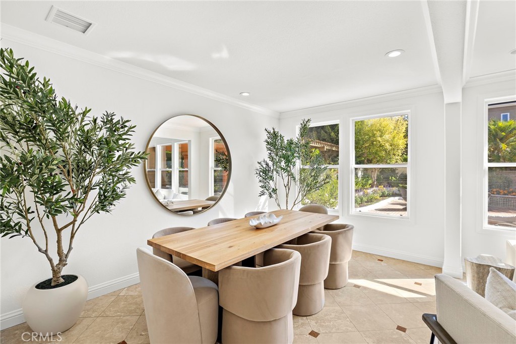 MLS #OC25257856 image #16