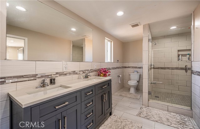 Detail Gallery Image 59 of 71 For 18501 Clarkdale Ave, Artesia,  CA 90701 - 7 Beds | 4 Baths