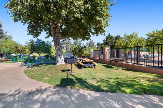 23777 Mulholland Highway, Calabasas CA: https://media.crmls.org/medias/c61cdfbf-deab-41fd-96ab-a40e4503742f.jpg