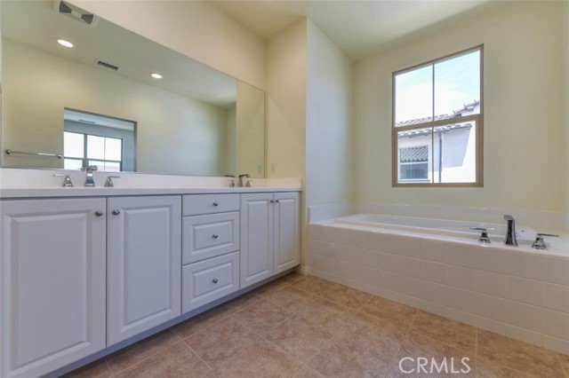 Detail Gallery Image 14 of 29 For 57 Quill, Irvine,  CA 92620 - 4 Beds | 3 Baths