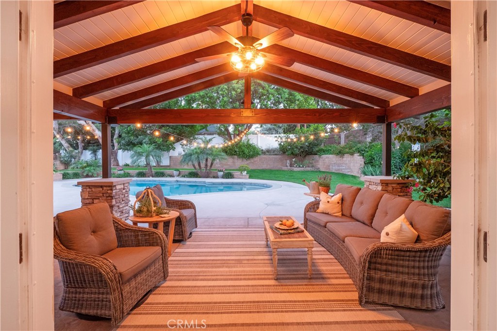 2372 Shadow Hill Drive