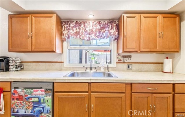 Detail Gallery Image 3 of 11 For 12091 Ora St a,  Garden Grove,  CA 92840 - 3 Beds | 2 Baths