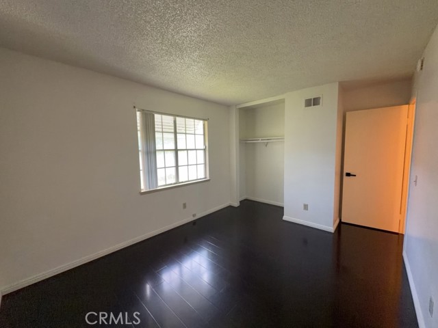 Detail Gallery Image 5 of 7 For 1159 Athena Ct, Riverside,  CA 92507 - 2 Beds | 2 Baths