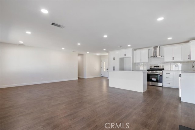 Detail Gallery Image 10 of 32 For 133 E Avenue Q4, Palmdale,  CA 93550 - 4 Beds | 2 Baths