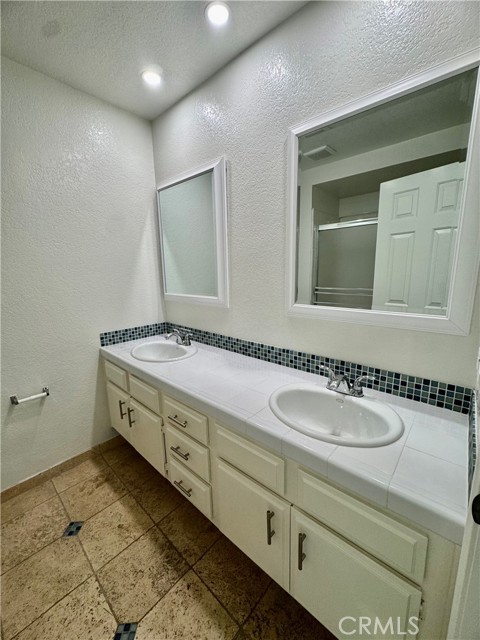 Detail Gallery Image 22 of 30 For 26351 Ambia, Mission Viejo,  CA 92692 - 4 Beds | 2/1 Baths