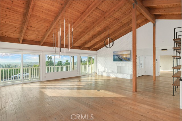 Front Image Thumbnail for CROC25272732