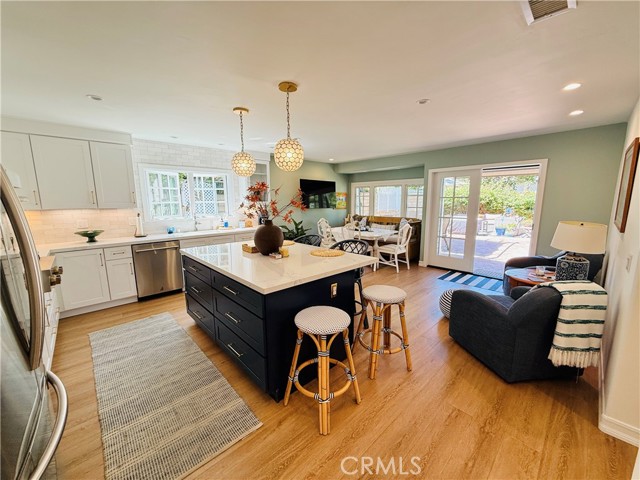 18071 Westlake Circle, Huntington Beach CA: https://media.crmls.org/medias/c61f35af-6548-4446-b2c2-a662698b098d.jpg
