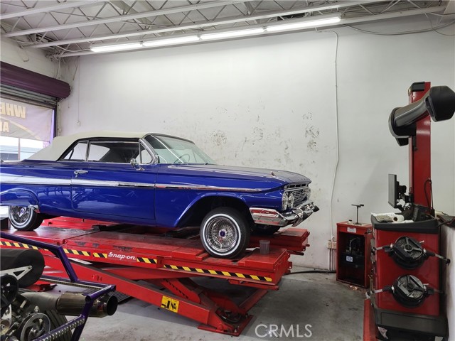 5747 Whittier, Los Angeles CA: https://media.crmls.org/medias/c62037f6-8046-4c37-9d01-14329d55bb95.jpg