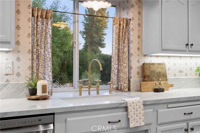 42333 Casa Verde, Temecula CA: https://media.crmls.org/medias/c620b21e-2ae5-49d3-9804-a93e0cbc9466.jpg