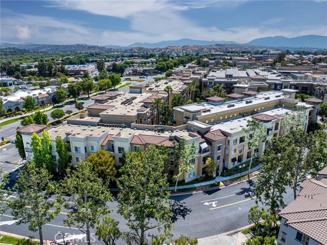 24595 Town Center Drive, Valencia CA: https://media.crmls.org/medias/c620d7f1-6e53-4089-b6e8-4ae63e2660c7.jpg