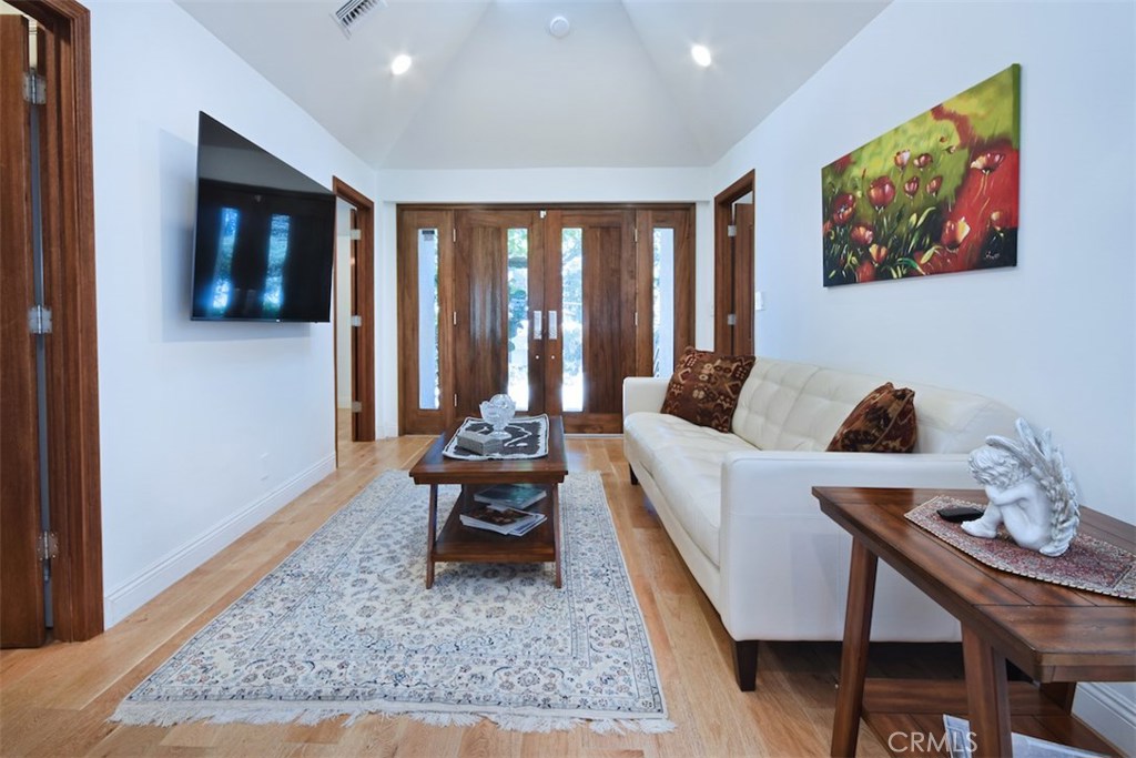 MLS #SR25279104 image #2