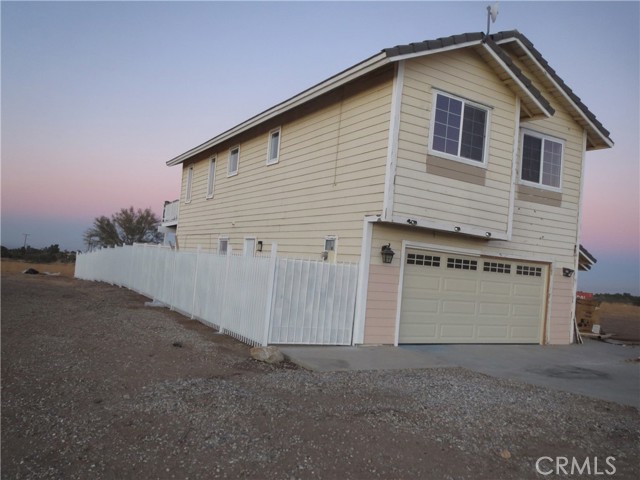 10330 Shasta, Phelan CA: https://media.crmls.org/medias/c6211ba4-ea9d-47cb-b8a0-876bb5c0a827.jpg