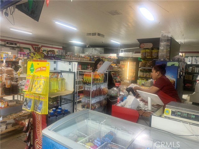 20917 Blv Pioneer, Lakewood CA: https://media.crmls.org/medias/c6216e9c-7042-4a03-b9f7-d136d2cfbf07.jpg