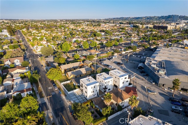 Detail Gallery Image 9 of 47 For 6082 W 18th St, Los Angeles,  CA 90035 - – Beds | – Baths