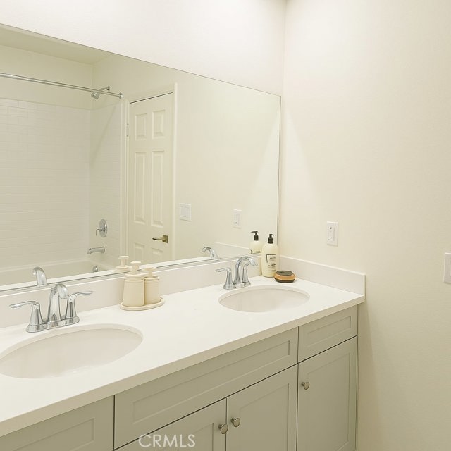 3906 E Coronado Privado, Ontario CA: https://media.crmls.org/medias/c622ca76-c360-4898-a8e1-0272254bcfb5.jpg