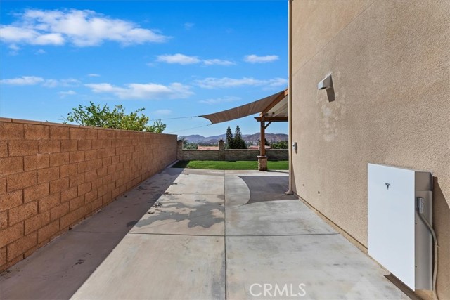 12640 Jaden Court, Grand Terrace CA: https://media.crmls.org/medias/c623f281-0d3b-4030-8c59-c5082af67e4d.jpg