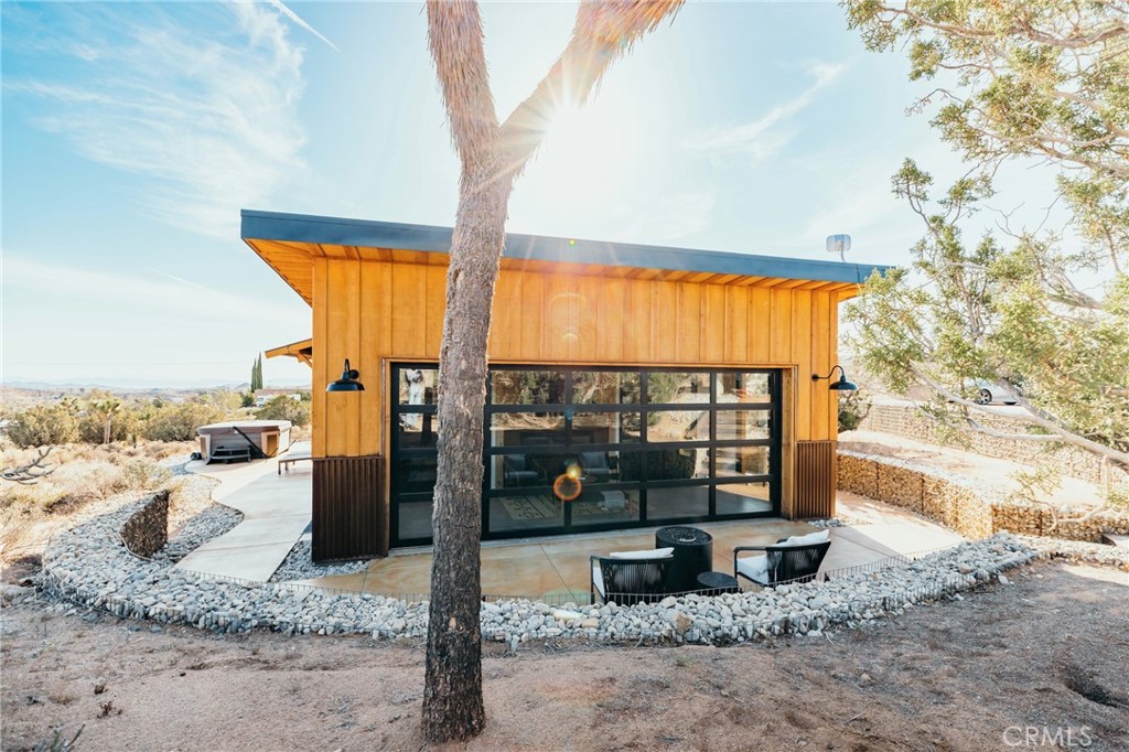 MLS #OC25041427 image #30