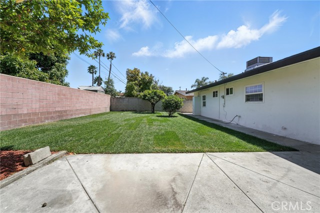 910 S Kenmore Street, Anaheim CA: https://media.crmls.org/medias/c624df2f-1700-4ef9-9cba-4262a517e758.jpg