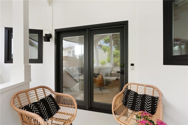 Detail Gallery Image 17 of 26 For 617 1/2 Acacia Ave, Corona Del Mar,  CA 92625 - 2 Beds | 2 Baths