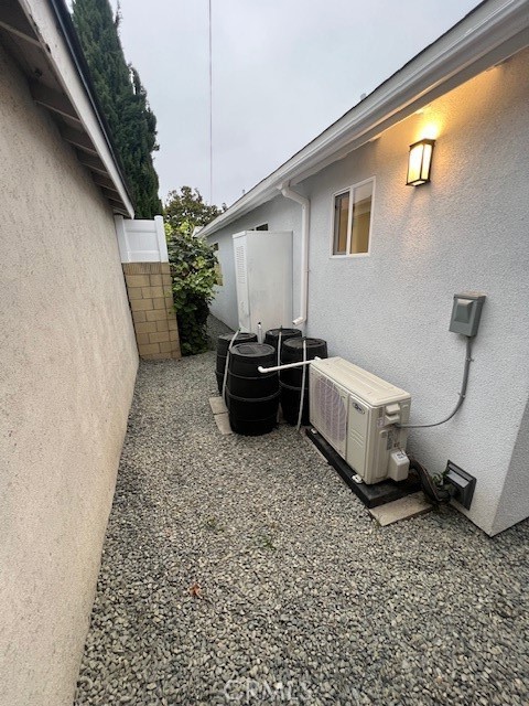6300 Fairbrook, Long Beach CA: https://media.crmls.org/medias/c625d984-b84e-4861-8523-a0057c175307.jpg